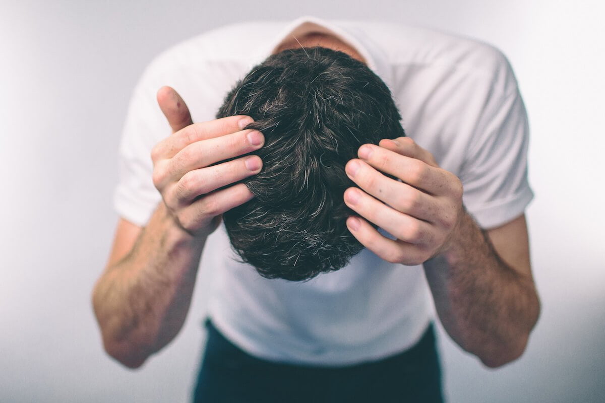 Dandruff and Hair Loss | Read Salameh Plastic Surgery's Blog Dandruff and Hair Loss | Read Salameh Plastic Surgery's Blog